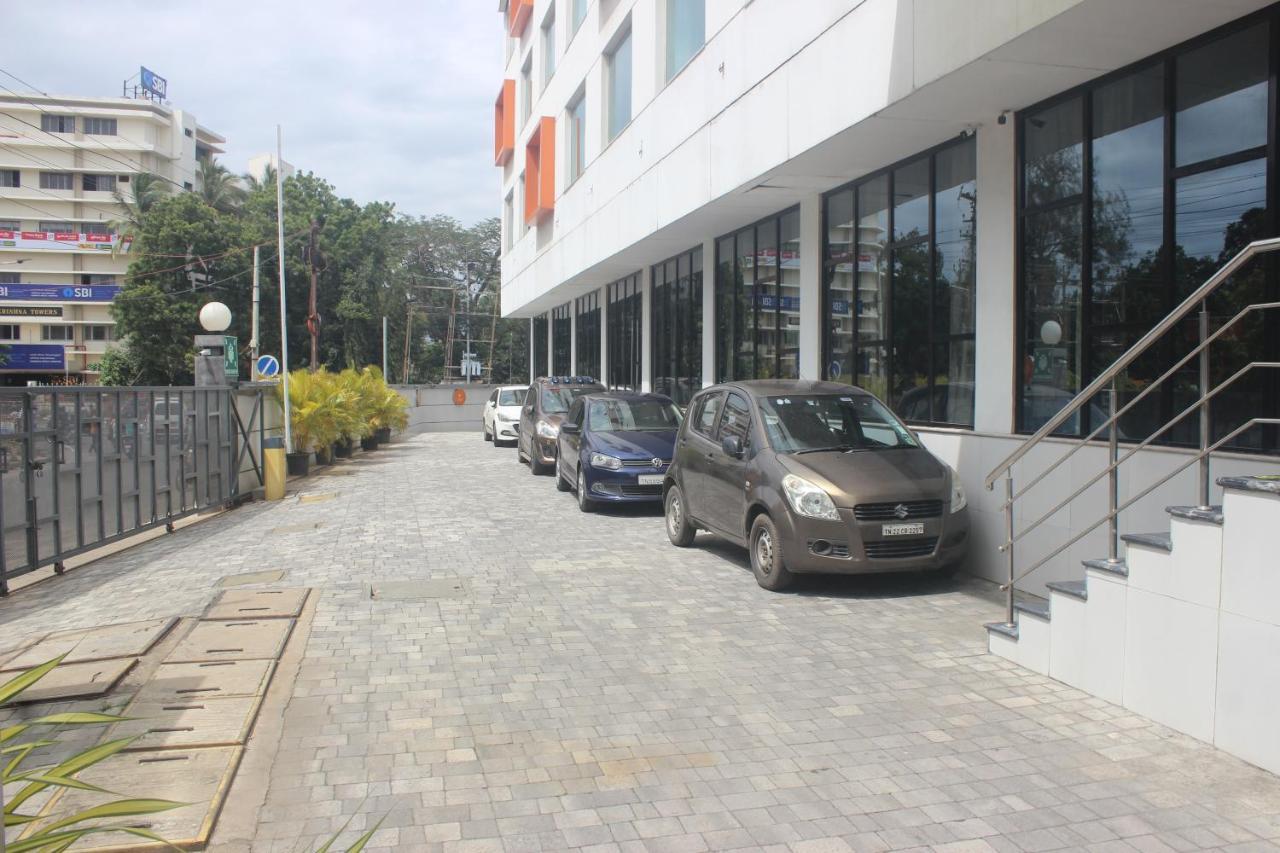 Zone By The Park Coimbatore Exterior foto